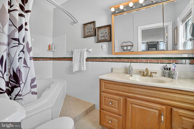 606 SENECA AVE, Norwood, PA 19074