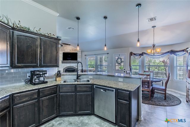 412 Dandridge Drive, Temple, TX 76502