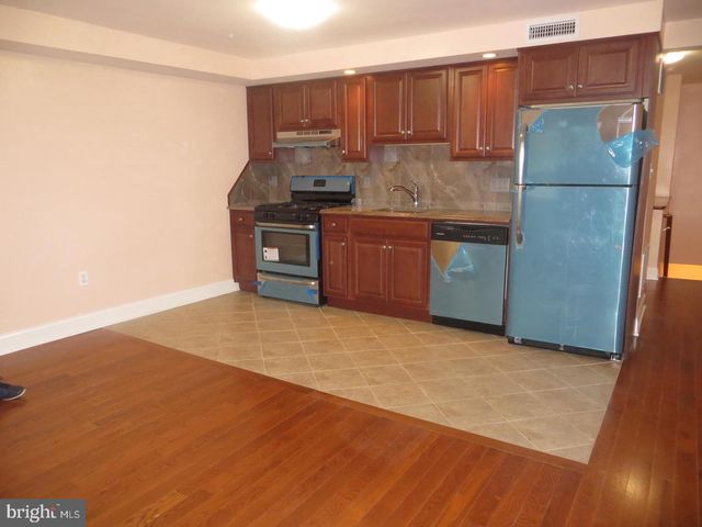 407 PIERCE ST, Philadelphia, PA 19148