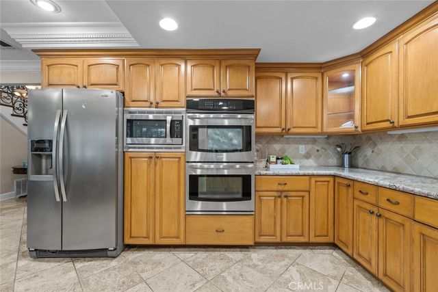 11101 Eton Avenue, Chatsworth, CA 91311