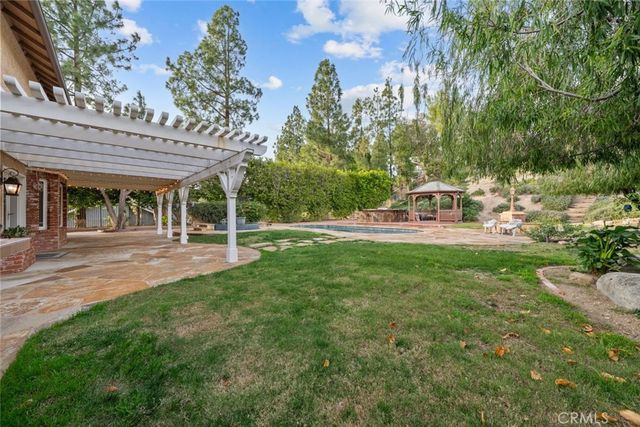 11101 Eton Avenue, Chatsworth, CA 91311