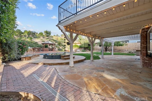 11101 Eton Avenue, Chatsworth, CA 91311