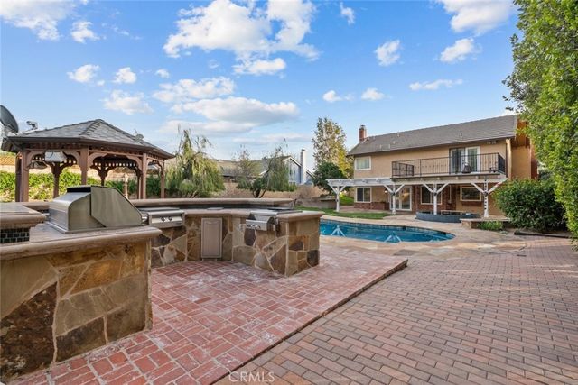 11101 Eton Avenue, Chatsworth, CA 91311