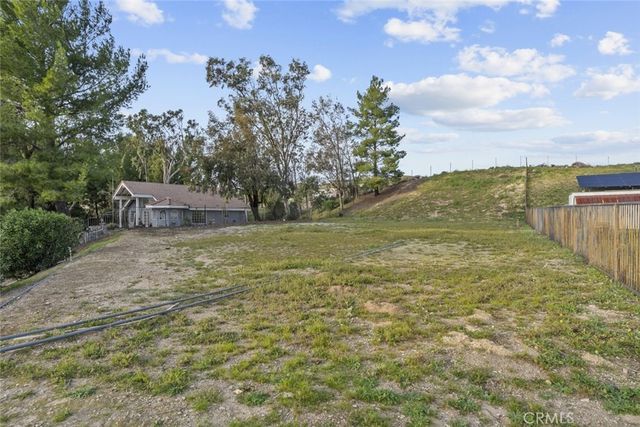 11101 Eton Avenue, Chatsworth, CA 91311