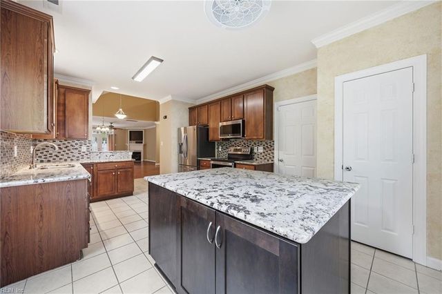 409 Fieldstone Glen WAY, Virginia Beach, VA 23454
