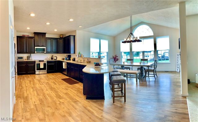 3125 Portsmouth Drive, Brunswick, OH 44212