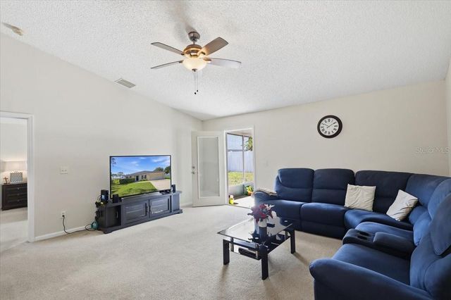 12 LLESTONE PATH, Palm Coast, FL 32164