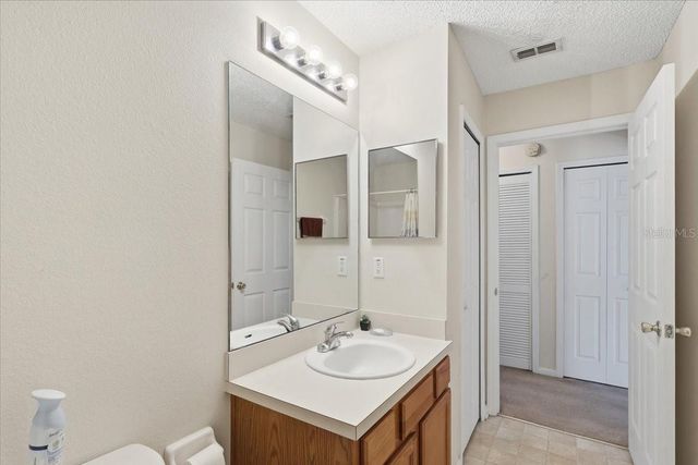 12 LLESTONE PATH, Palm Coast, FL 32164