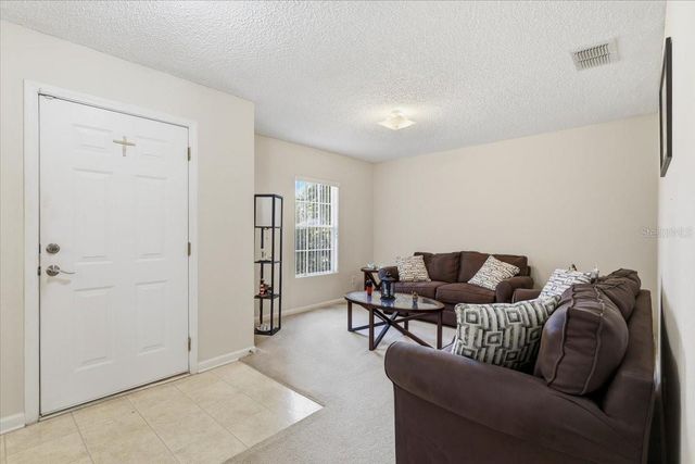 12 LLESTONE PATH, Palm Coast, FL 32164