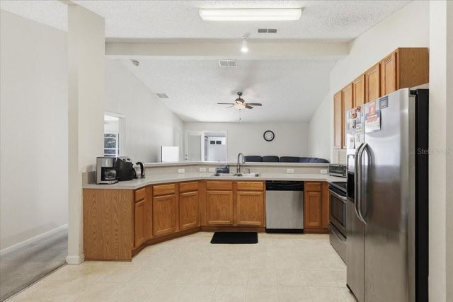 12 LLESTONE PATH, Palm Coast, FL 32164