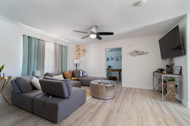 1416 W Hardee Street, Lantana, FL 33462