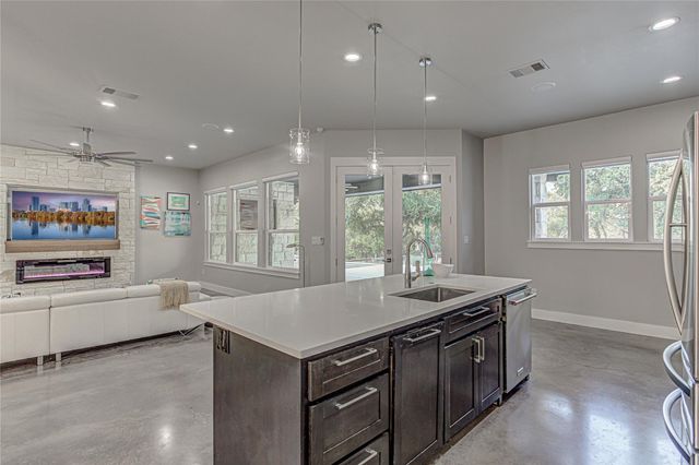 507 Boulder Creek DR, Marble Falls, TX 78654