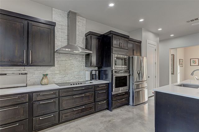 507 Boulder Creek DR, Marble Falls, TX 78654