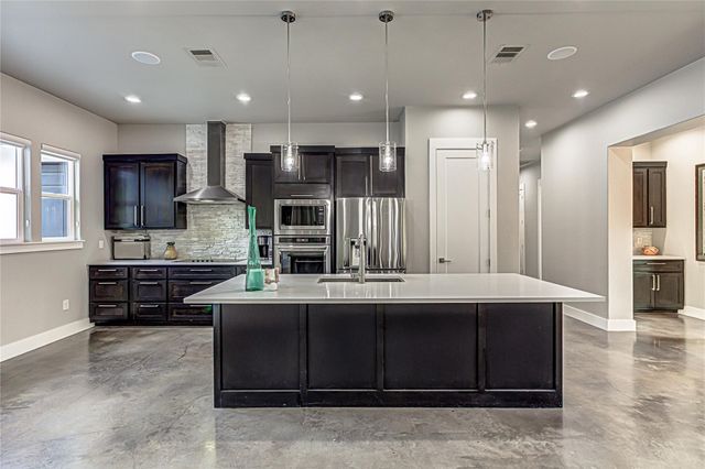507 Boulder Creek DR, Marble Falls, TX 78654