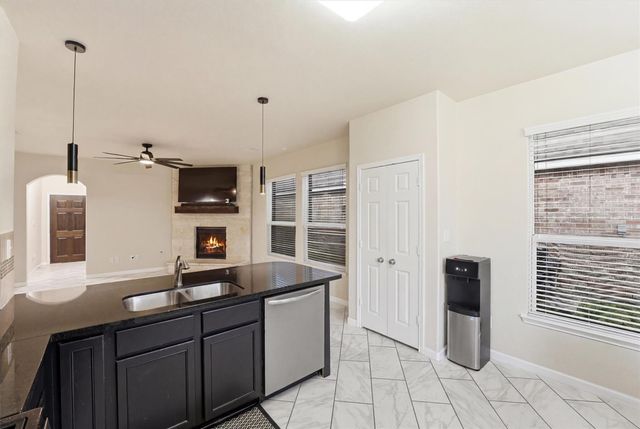 4743 Bay Vista Drive, Baytown, TX 77523