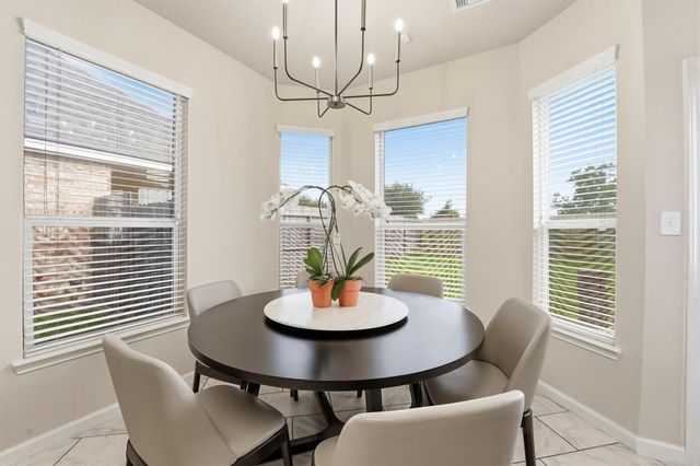 4743 Bay Vista Drive, Baytown, TX 77523