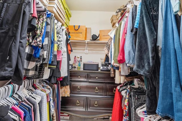 4743 Bay Vista Drive, Baytown, TX 77523