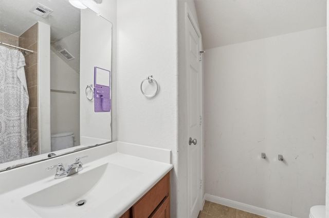 4743 Bay Vista Drive, Baytown, TX 77523