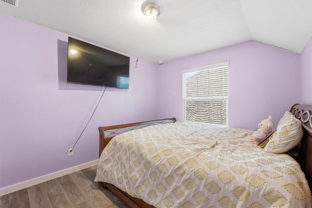 4743 Bay Vista Drive, Baytown, TX 77523