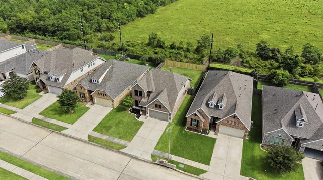 4743 Bay Vista Drive, Baytown, TX 77523