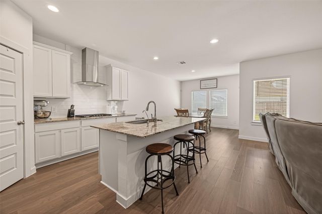 3132 Wickfield Pass Lane, League City, TX 77573