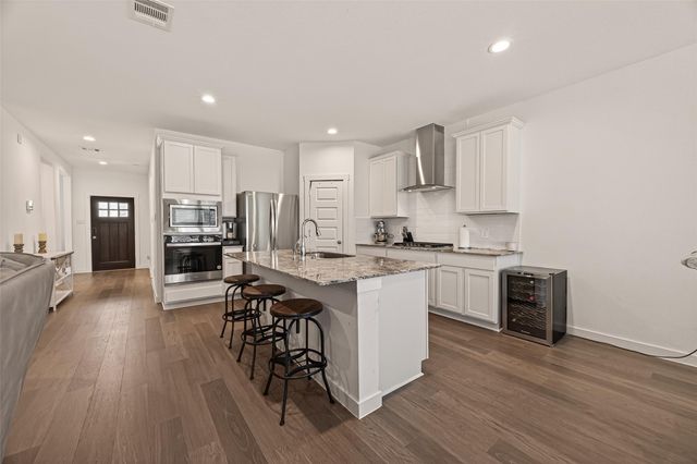 3132 Wickfield Pass Lane, League City, TX 77573