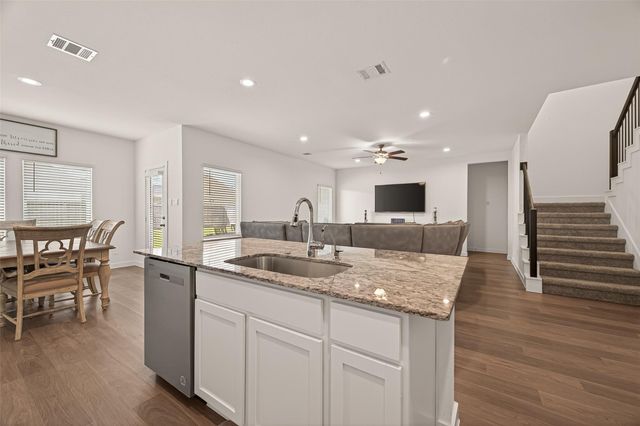 3132 Wickfield Pass Lane, League City, TX 77573