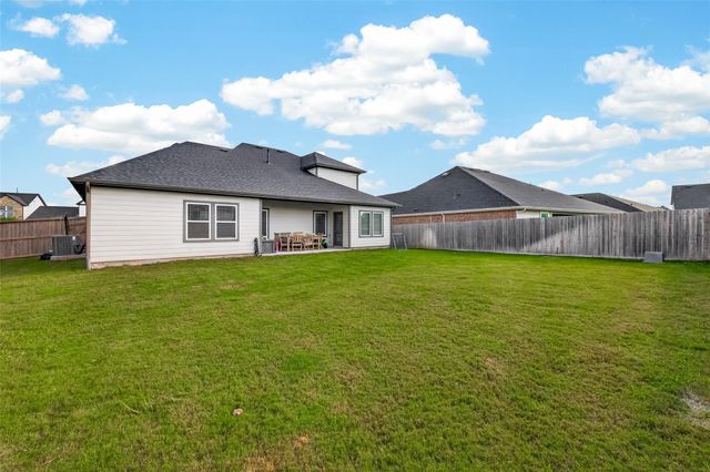 3132 Wickfield Pass Lane, League City, TX 77573