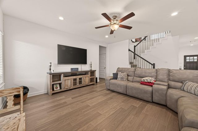 3132 Wickfield Pass Lane, League City, TX 77573