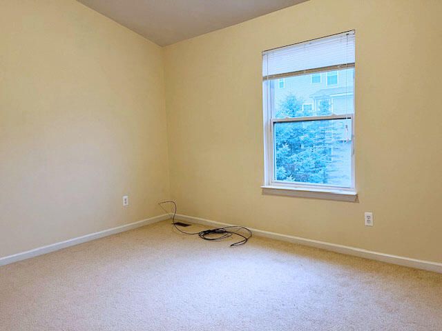 1346 N Bay Drive, Ann Arbor, MI 48103