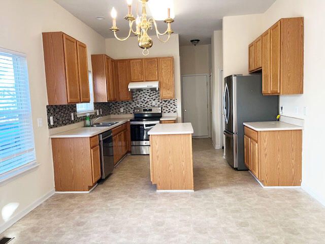 1346 N Bay Drive, Ann Arbor, MI 48103