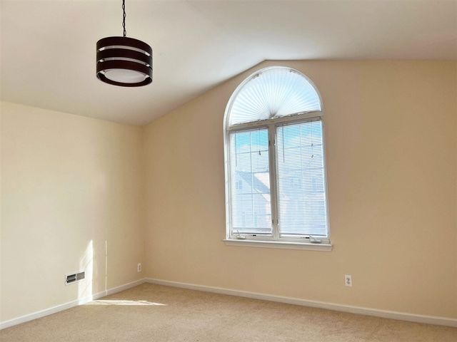 1346 N Bay Drive, Ann Arbor, MI 48103