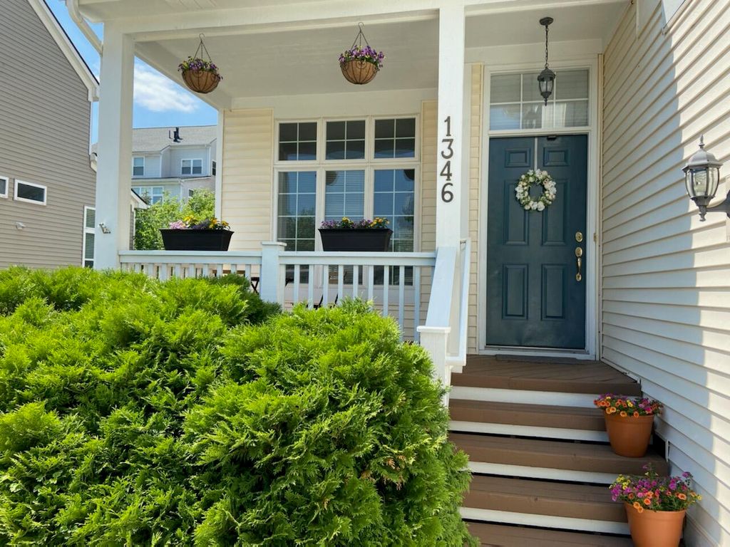 1346 N Bay Drive, Ann Arbor, MI 48103