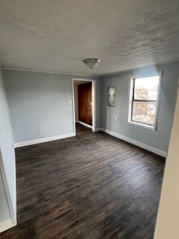 1032 Van Buren Ave, Huntington, WV 25704