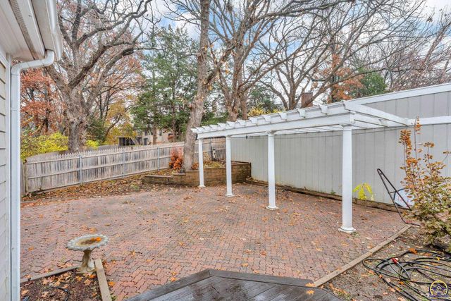 3600 SW Randolph Sq Unit 40, Topeka, KS 66611