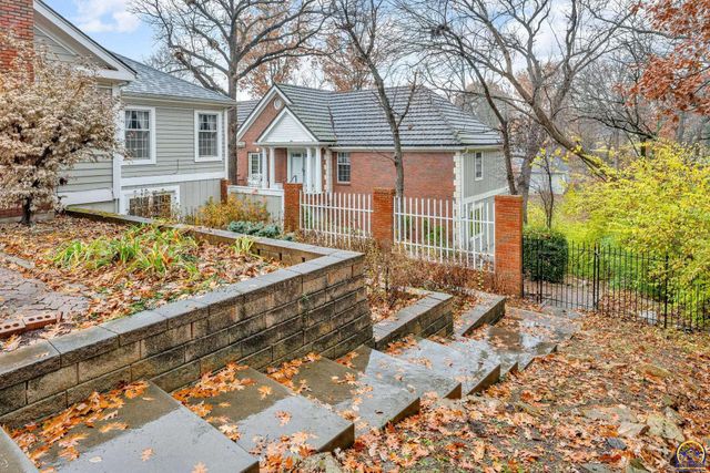 3600 SW Randolph Sq Unit 40, Topeka, KS 66611