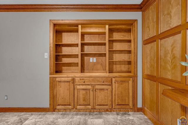 3600 SW Randolph Sq Unit 40, Topeka, KS 66611