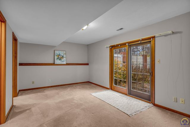 3600 SW Randolph Sq Unit 40, Topeka, KS 66611