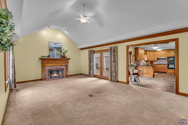 3600 SW Randolph Sq Unit 40, Topeka, KS 66611