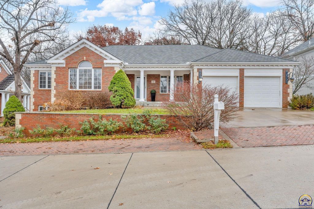 3600 SW Randolph Sq Unit 40, Topeka, KS 66611