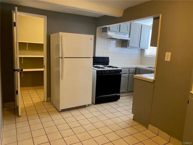 1265 Oakridge Drive A, Glendale, CA 91205