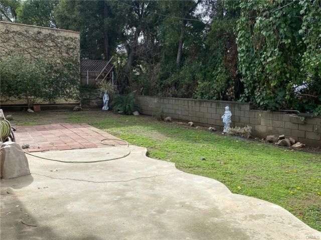 1265 Oakridge Drive A, Glendale, CA 91205