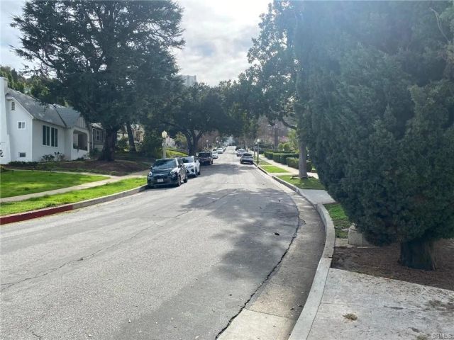 1265 Oakridge Drive A, Glendale, CA 91205
