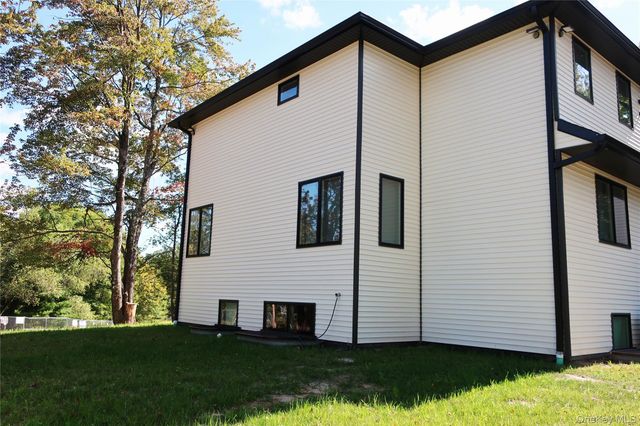 3 Woodcliff Avenue, Monticello, NY 12701