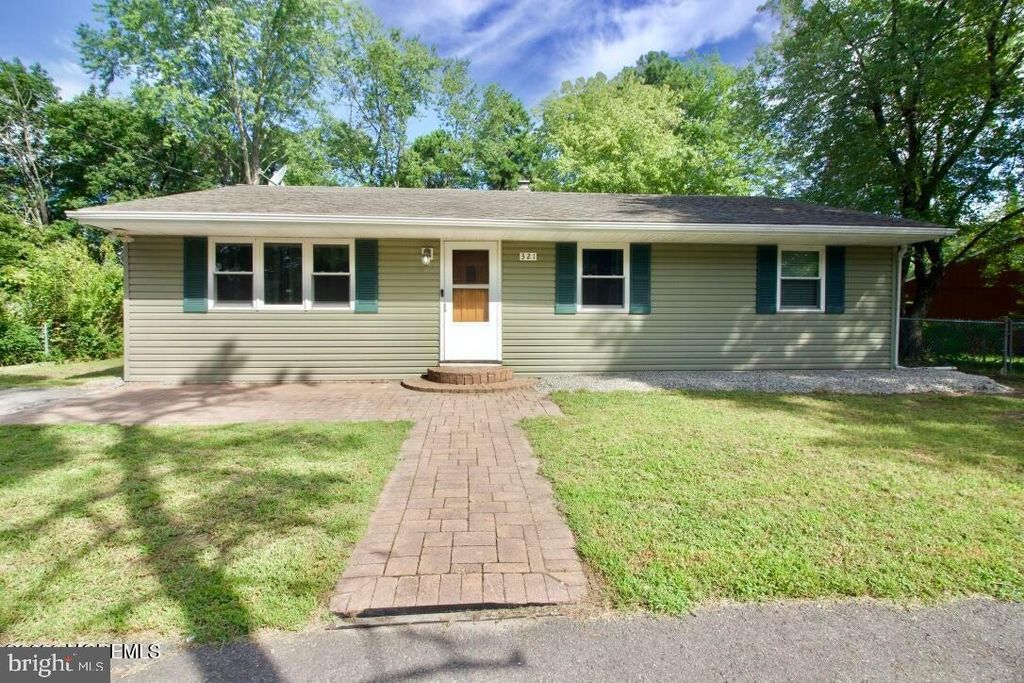 321 CHEROKEE DR, BROWNS MILLS, NJ 08015 — exterior