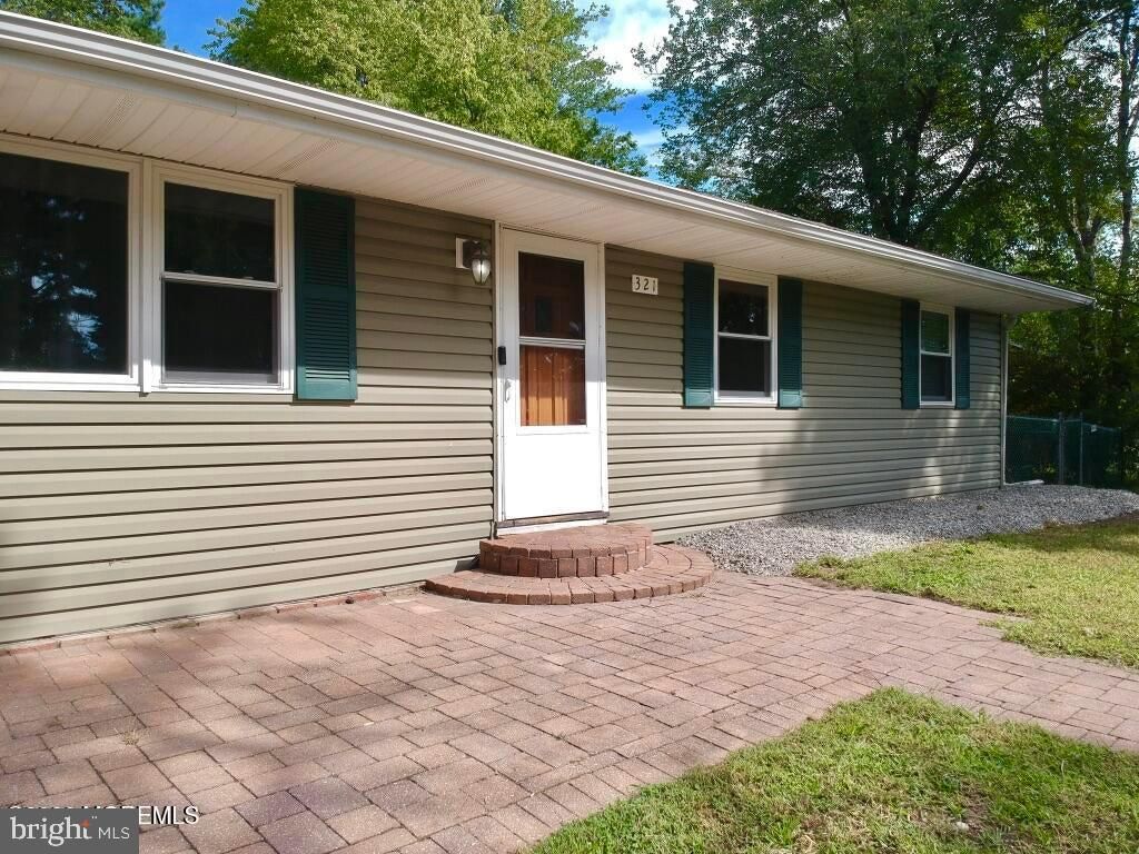 321 CHEROKEE DR, BROWNS MILLS, NJ 08015 — photo 2