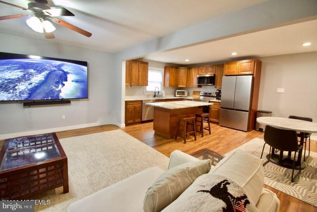321 CHEROKEE DR, BROWNS MILLS, NJ 08015 — photo 4