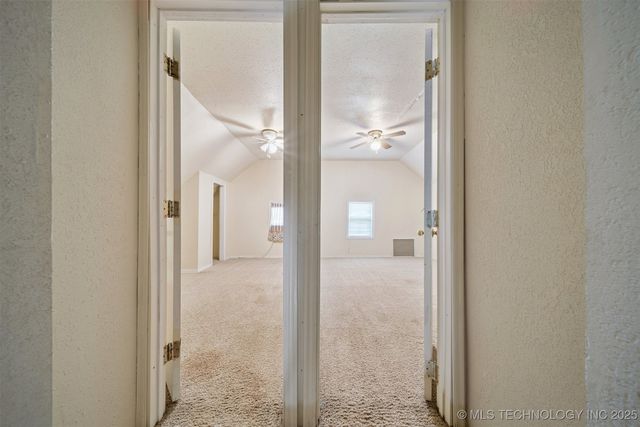 11992 S Cherrywood Drive, Claremore, OK 74017