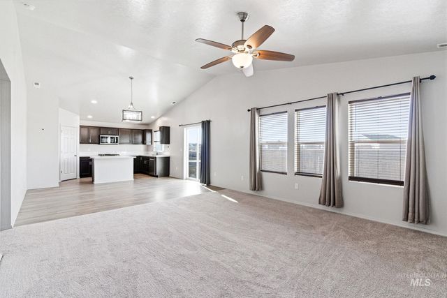 19569 Stowe Way, Caldwell, ID 83605