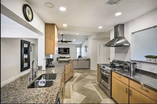 2806 SW 38th TER, Cape Coral, FL 33914